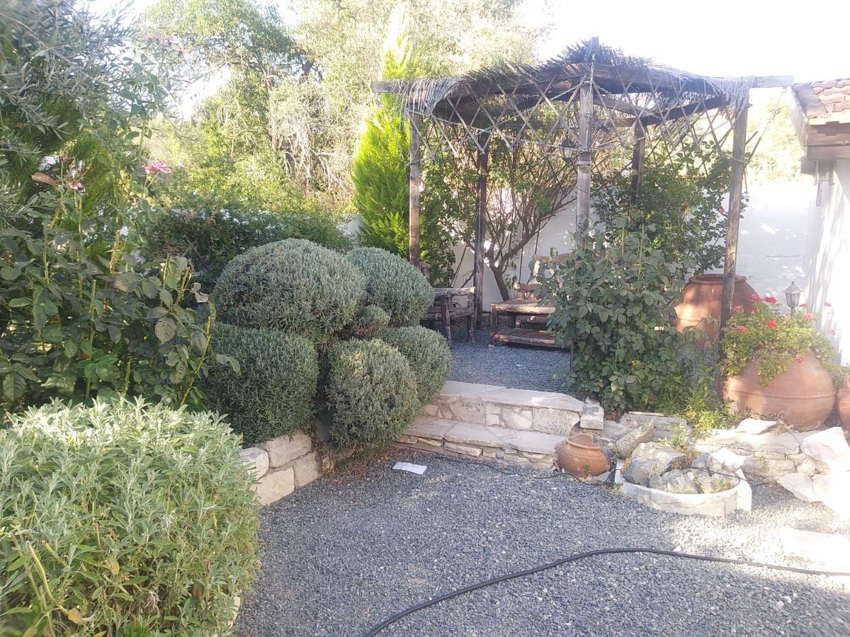 فندق The Spidaki Lania المظهر الخارجي الصورة